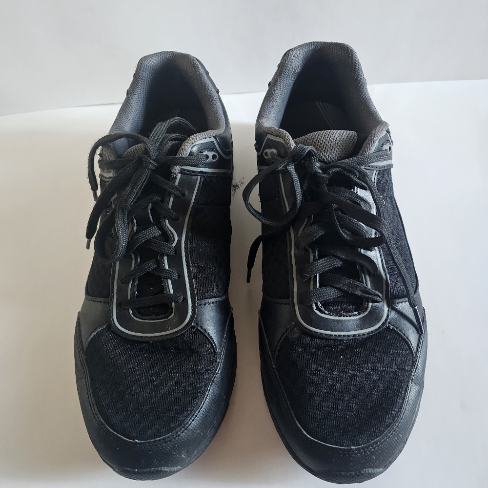 Vionic Men's Black Sneaker Size 10.5